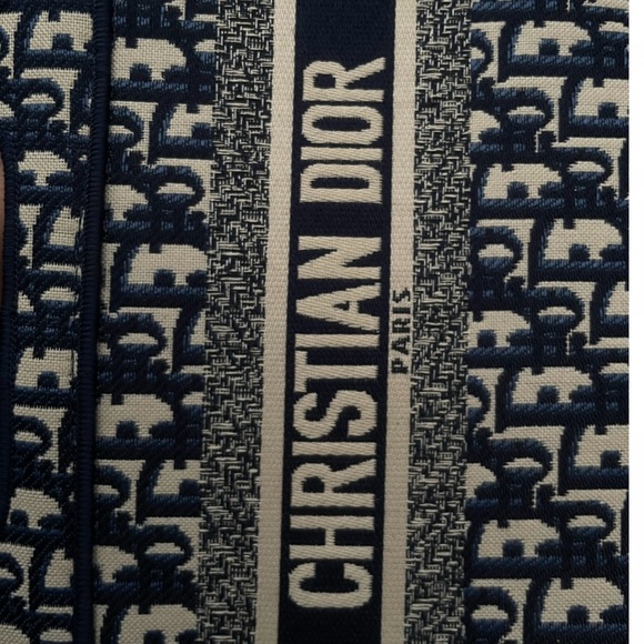 COPY - Christian Dior Navy and Cream Tote Bag - Picture 5 of 5